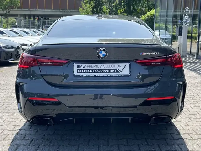 BMW 440