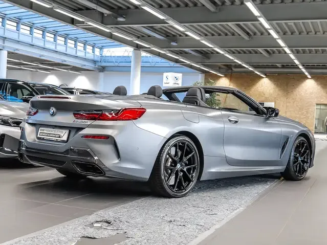 BMW M850