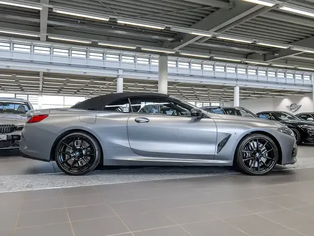 BMW M850