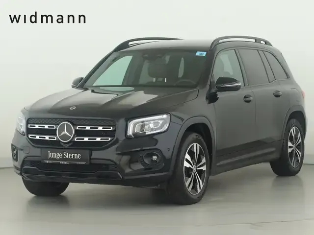 Mercedes-Benz GLB 220