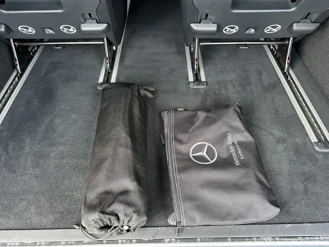 Mercedes-Benz V 220