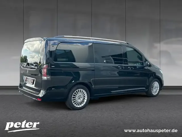 Mercedes-Benz V 220