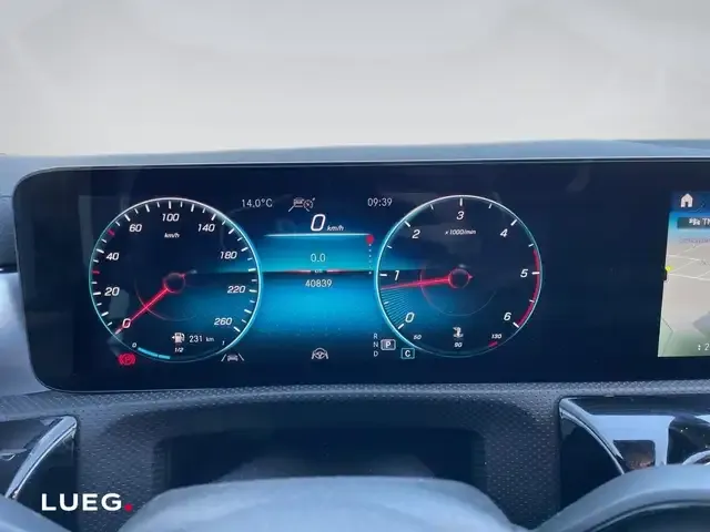 Mercedes-Benz CLA 220