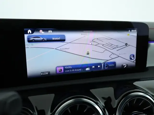Mercedes-Benz CLA 200