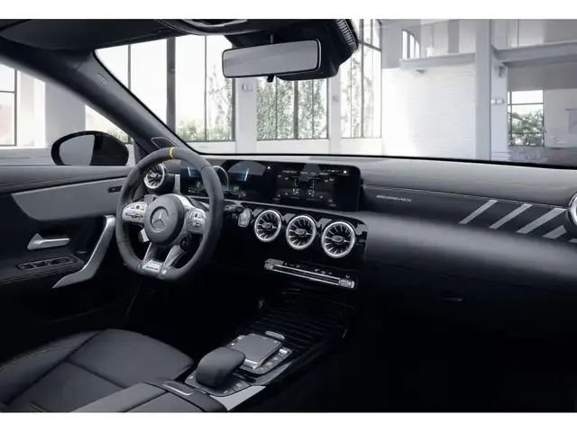 Mercedes-Benz CLA 45 AMG