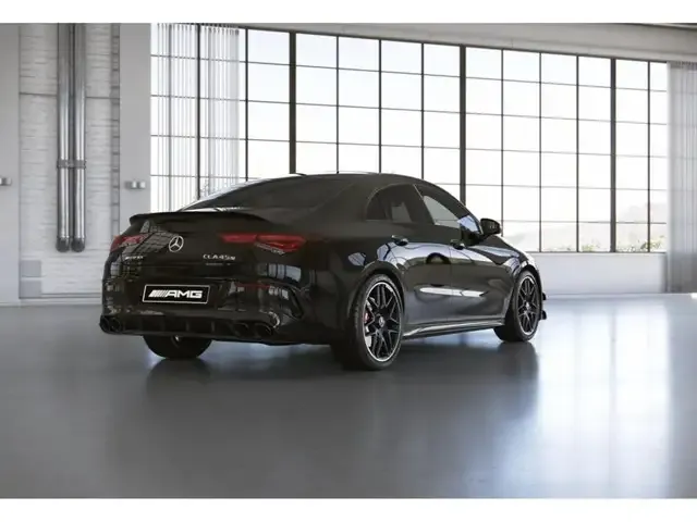 Mercedes-Benz CLA 45 AMG