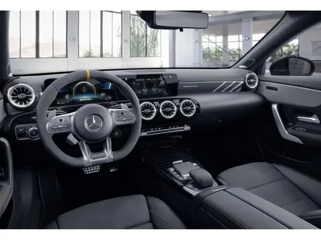 Mercedes-Benz CLA 45 AMG