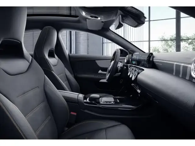 Mercedes-Benz CLA 45 AMG