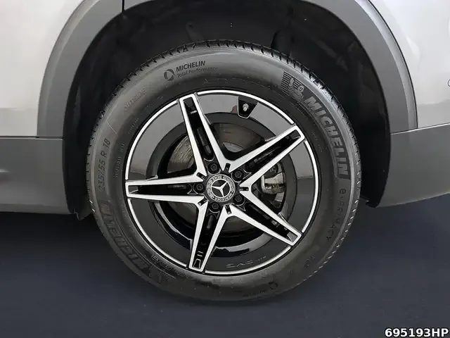 Mercedes-Benz EQB 350