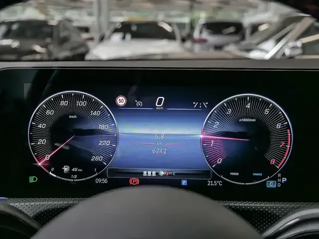 Mercedes-Benz CLA 200