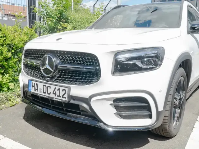 Mercedes-Benz GLB 220