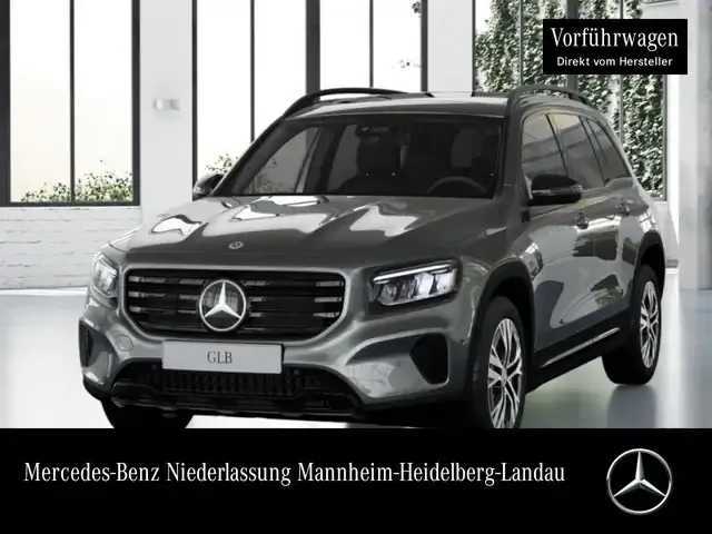 Mercedes-Benz GLB 200