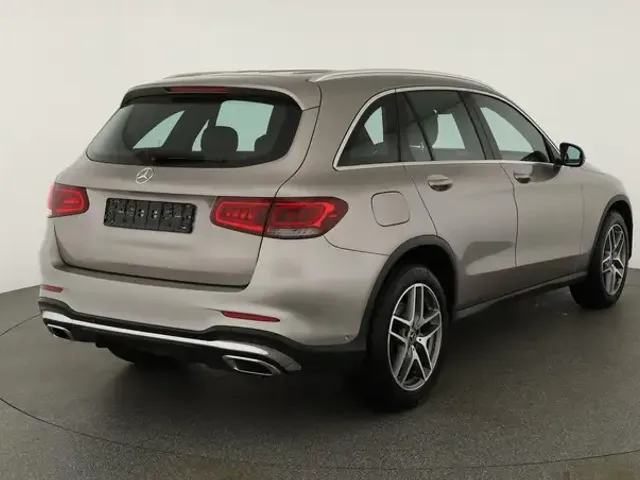 Mercedes-Benz GLC 220