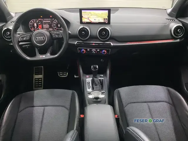 Audi SQ2