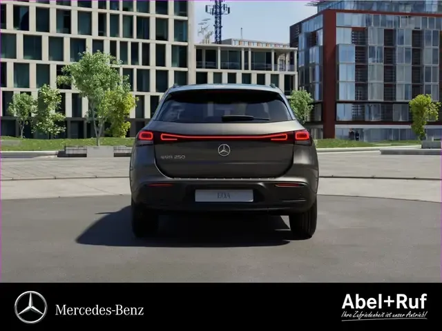 Mercedes-Benz EQA 250