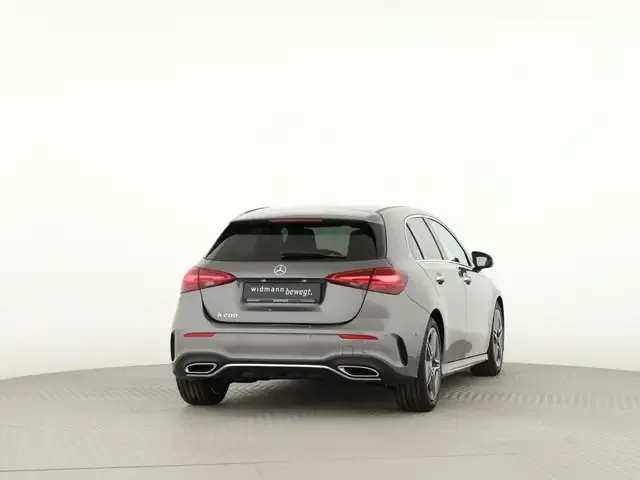 Mercedes-Benz A 200