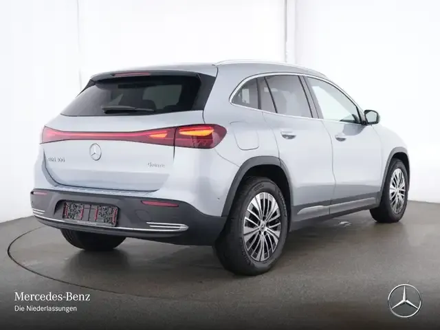 Mercedes-Benz EQA 300