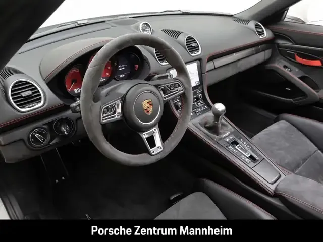 Porsche 718 Spyder
