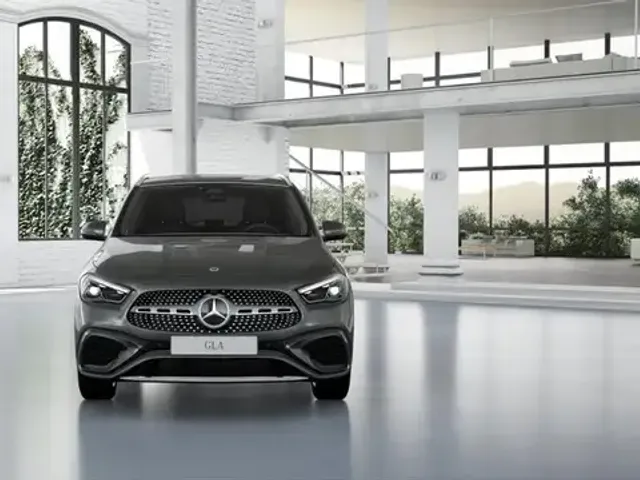 Mercedes-Benz GLA 200