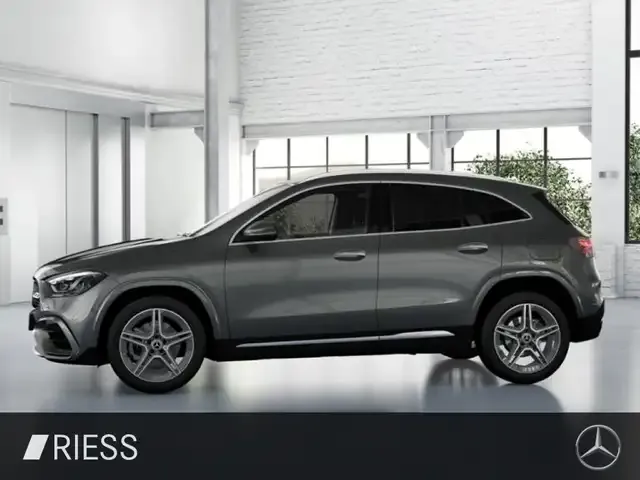 Mercedes-Benz GLA 200