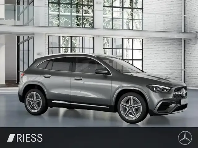 Mercedes-Benz GLA 200