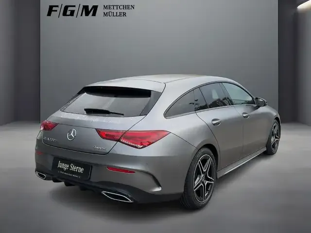 Mercedes-Benz CLA 200