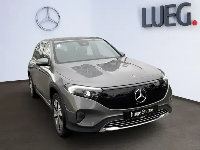 Mercedes-Benz EQB 300