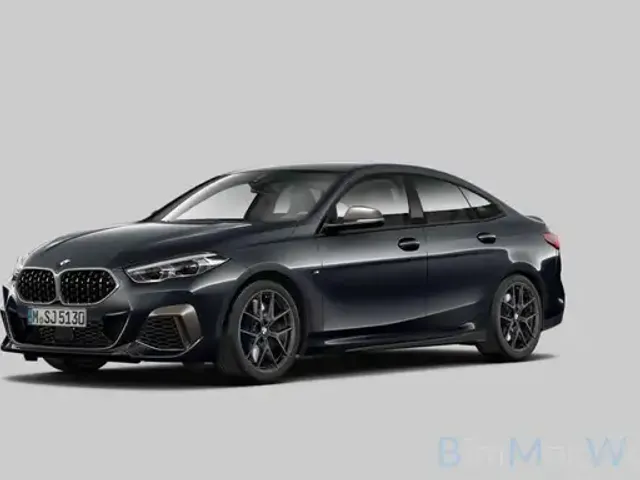 BMW 235
