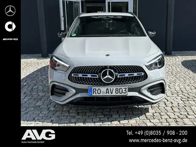 Mercedes-Benz GLA 200