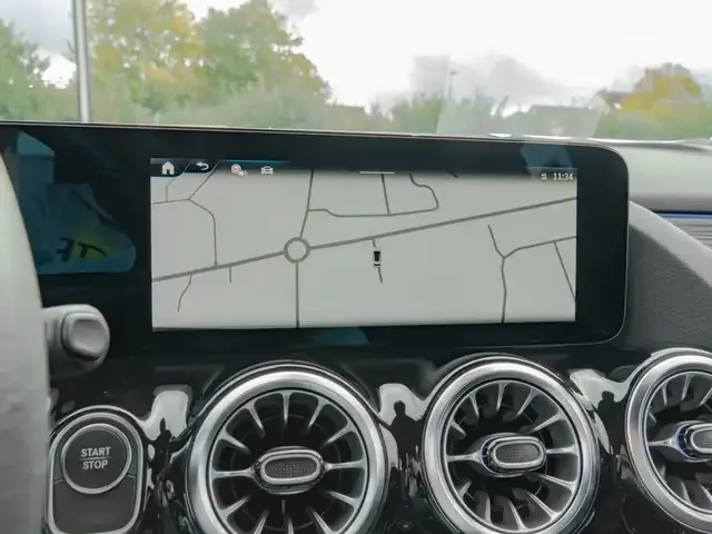 Mercedes-Benz EQA 250