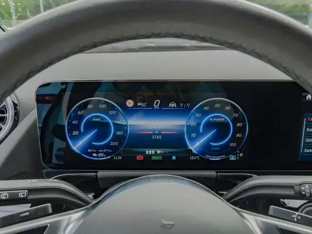 Mercedes-Benz EQA 250