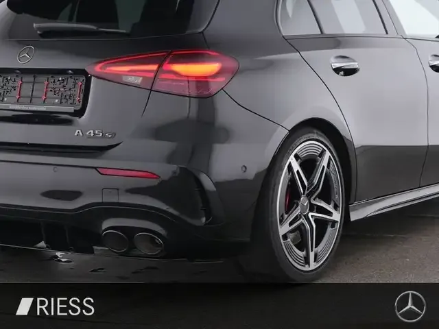 Mercedes-Benz A 45 AMG