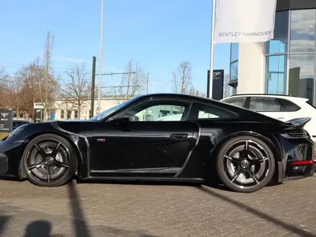 Porsche 992