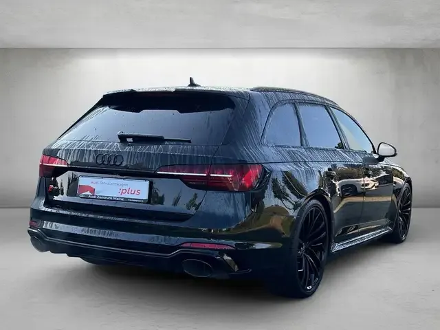 Audi RS4