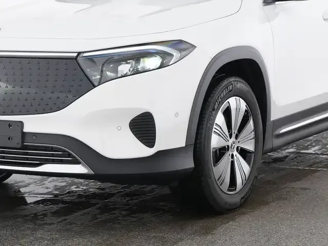 Mercedes-Benz EQB 300