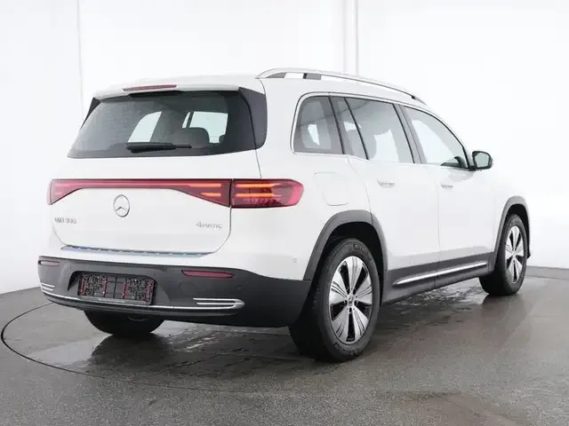 Mercedes-Benz EQB 300