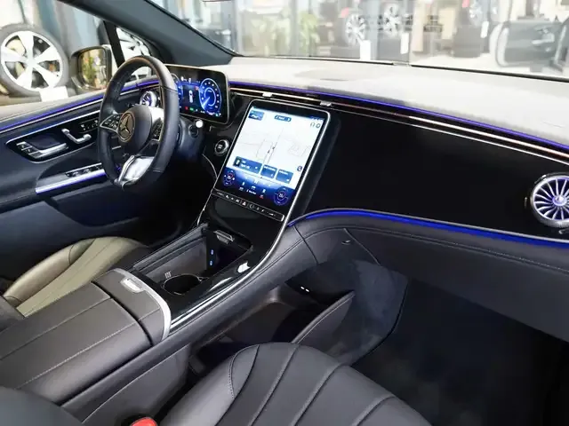 Mercedes-Benz EQE SUV