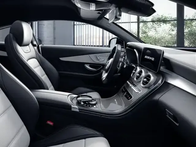 Mercedes-Benz C 63 AMG