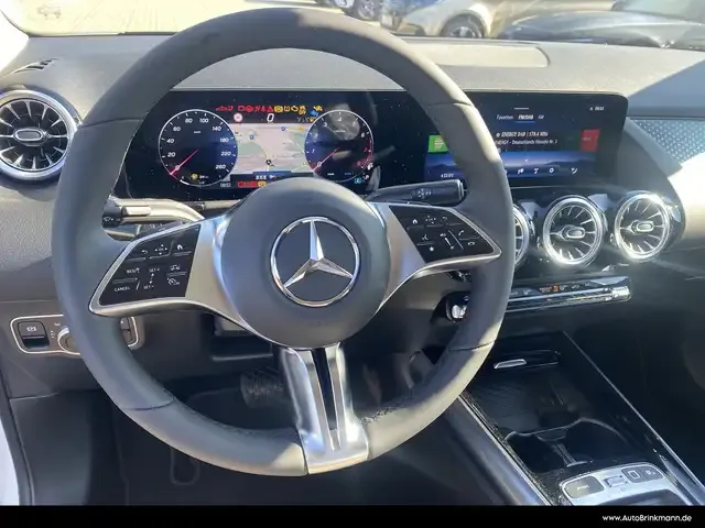 Mercedes-Benz GLA 180