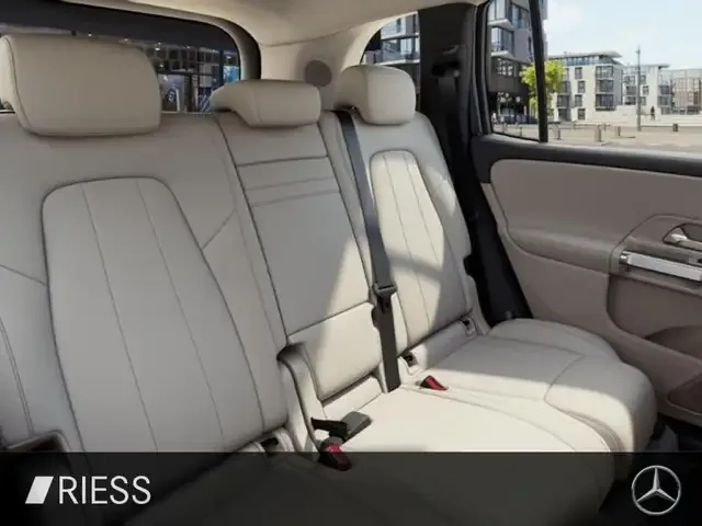 Mercedes-Benz EQB 250