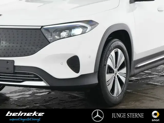 Mercedes-Benz EQB 300