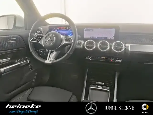 Mercedes-Benz EQB 300