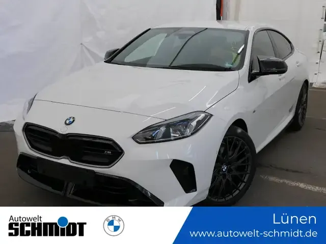 BMW 235