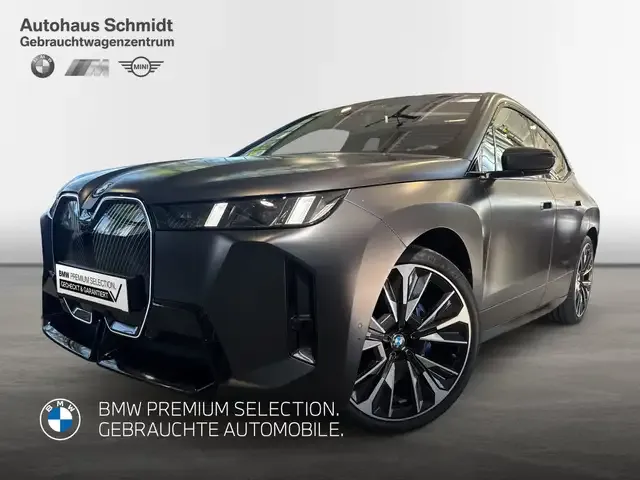 BMW iX