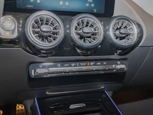 Mercedes-Benz GLA 250