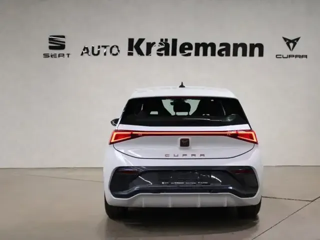 CUPRA Born
