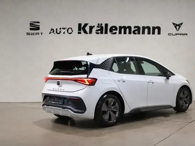 CUPRA Born