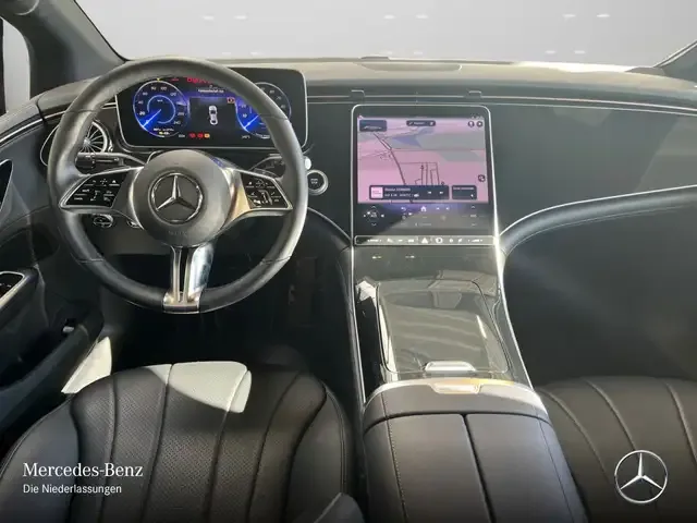 Mercedes-Benz EQE 300