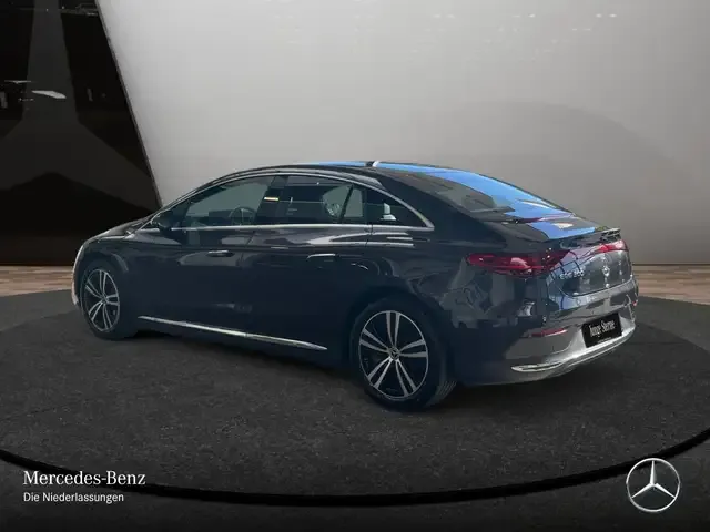 Mercedes-Benz EQE 300