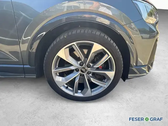 Audi SQ2